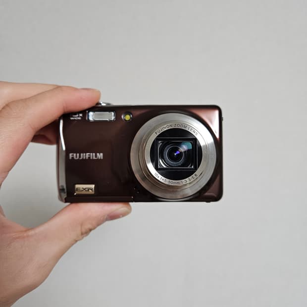 [민트급] 아일릿 원희 디카 후지필름 파인픽스 F70 EXR