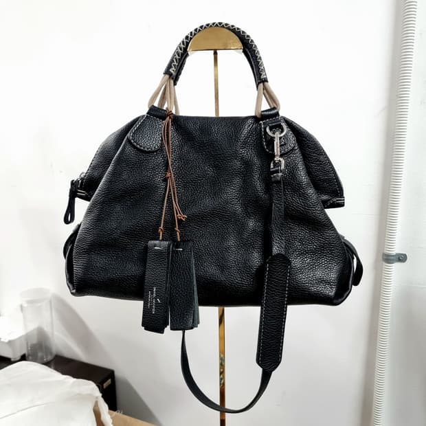 다니엘에스떼 소가죽100 토트백 숄더백 가방 /상태최상 (구매가94만)