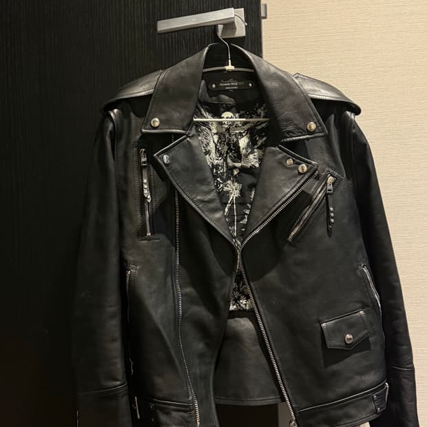 알렉산더 맥퀸 레더 자켓 50