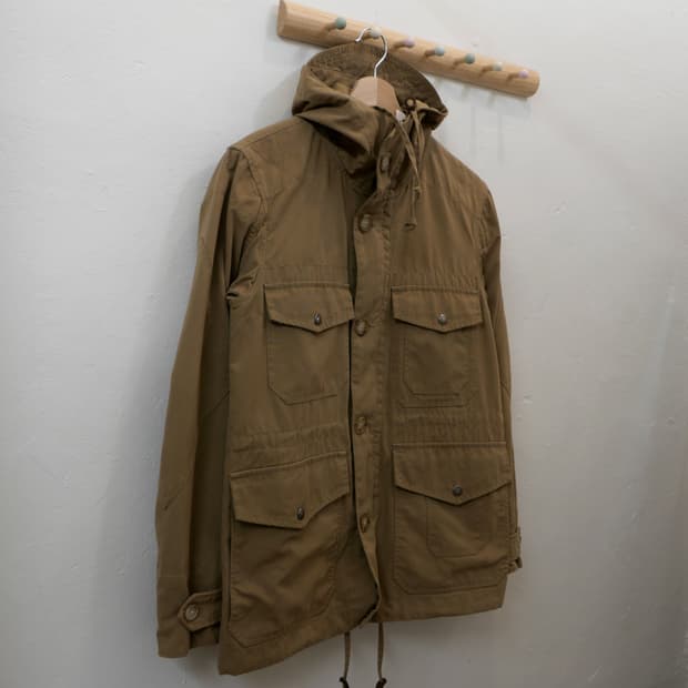 엔지니어드 가먼츠 마운틴 자켓