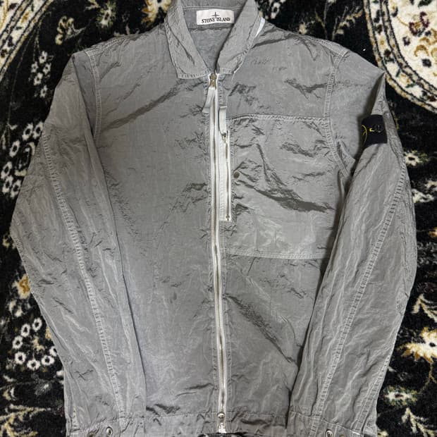 스톤아일랜드 메탈릭 그레이 윈드자켓 S