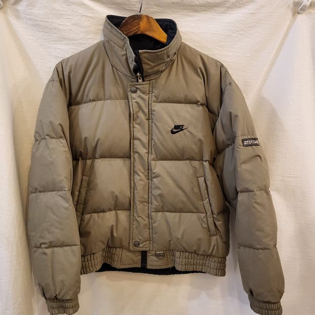 나이키 삼나스포츠 리버시블 패딩 다운 점퍼 양면