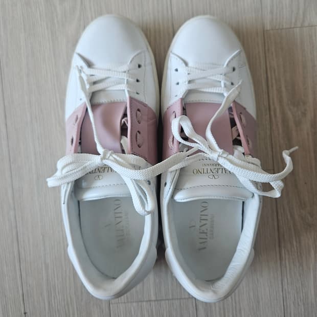 발렌티노스니커즈