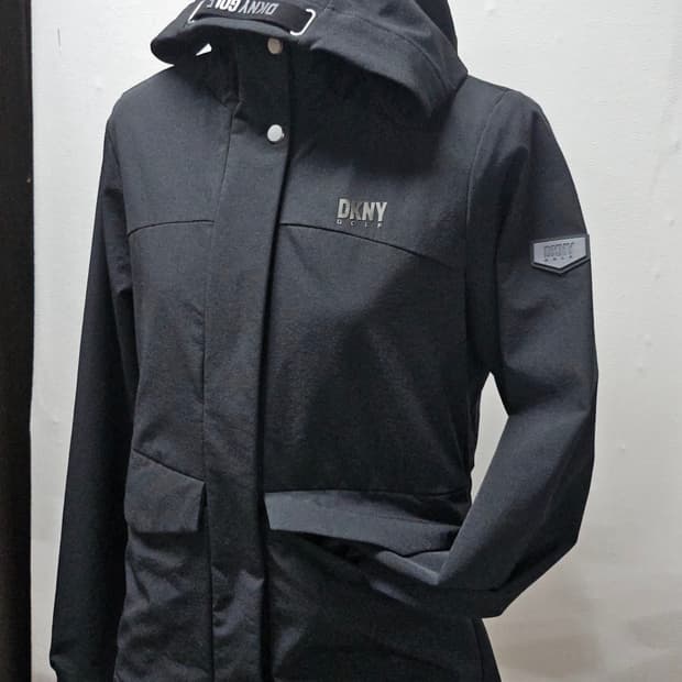 DKNY 골프 여성 블랙 후드 바람막이 점퍼  S