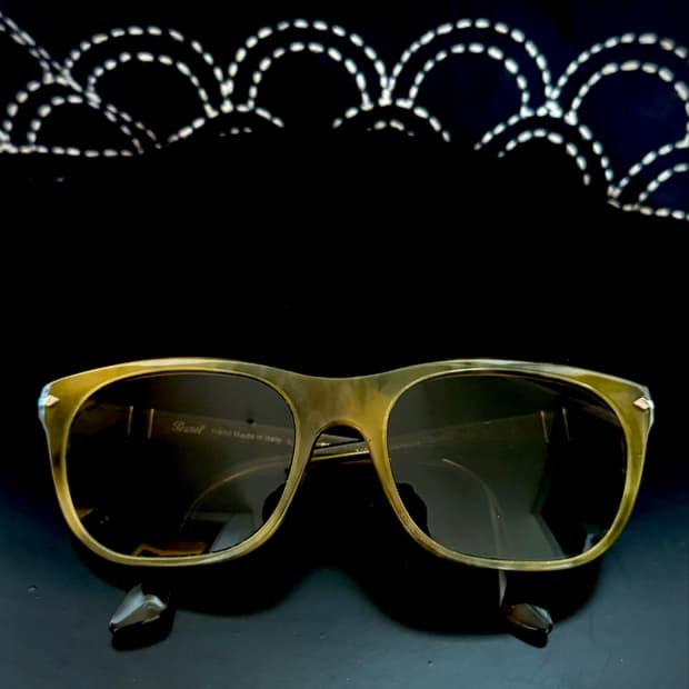 페르솔 made in ltaly hand made Sunglasses