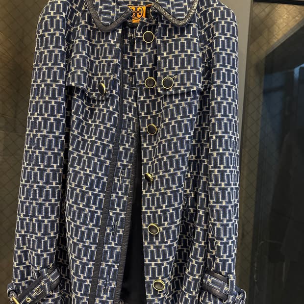 토리버띠모노그램 다카드 자켓55