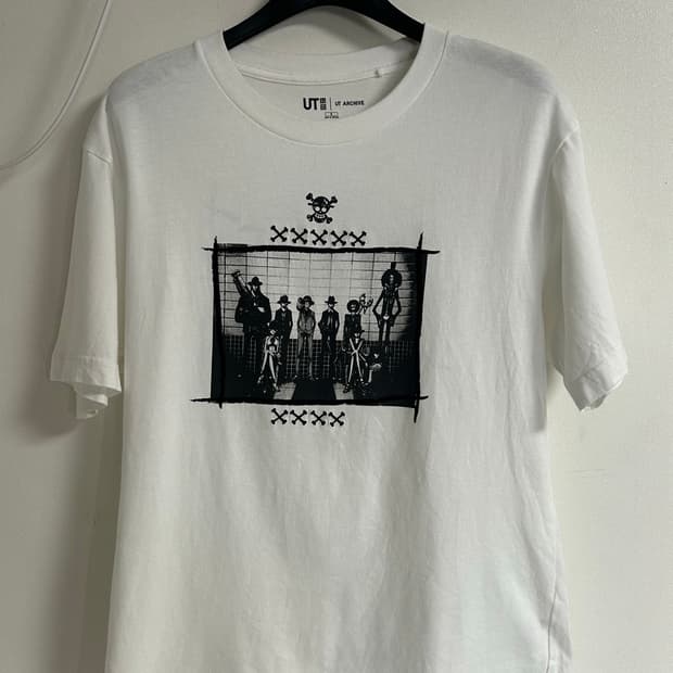 유니클로 UT x 원피스 아카이브 ‘해적왕’ 그래픽 반팔 티셔츠