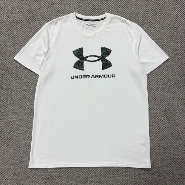 언더아머 빅로고 반팔티 v2937
