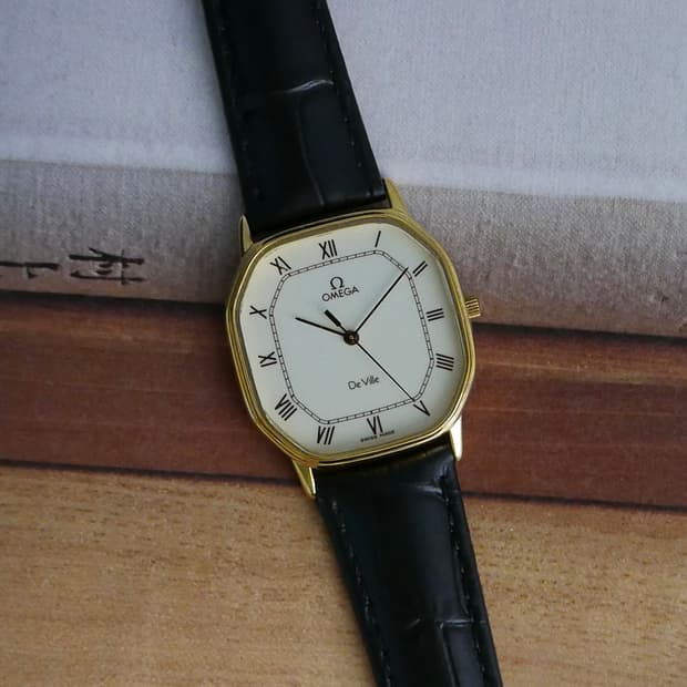 오메가 빈티지 드빌 로만 쿼츠 시계