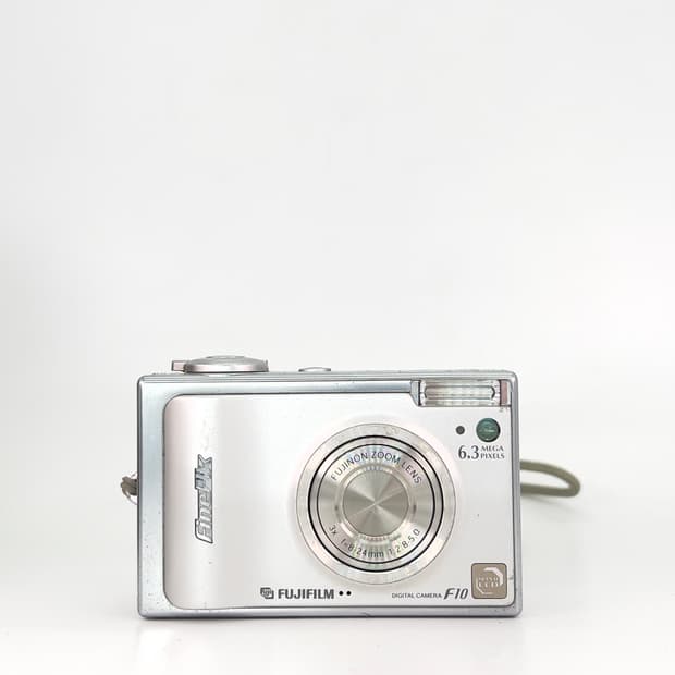 후지필름 파인픽스 FUJIFILM FinePix F10 실버