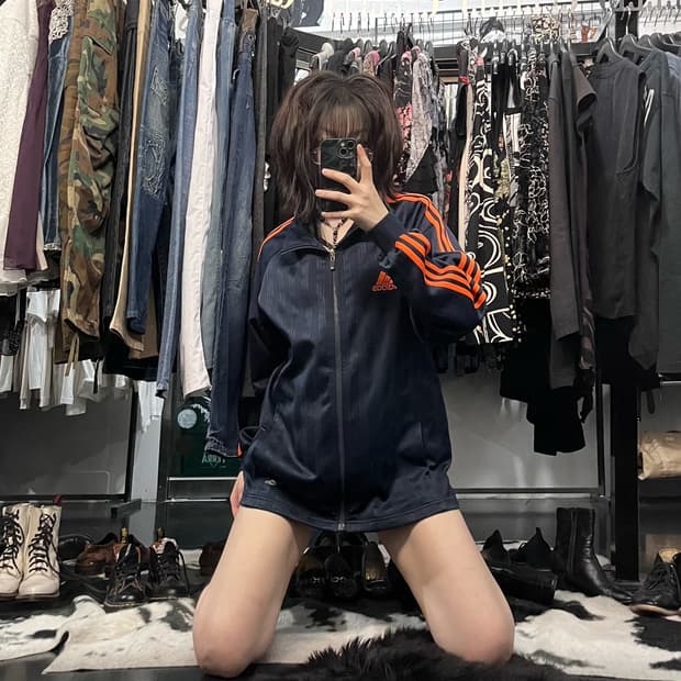 아디다스 스트라이프 패턴져지