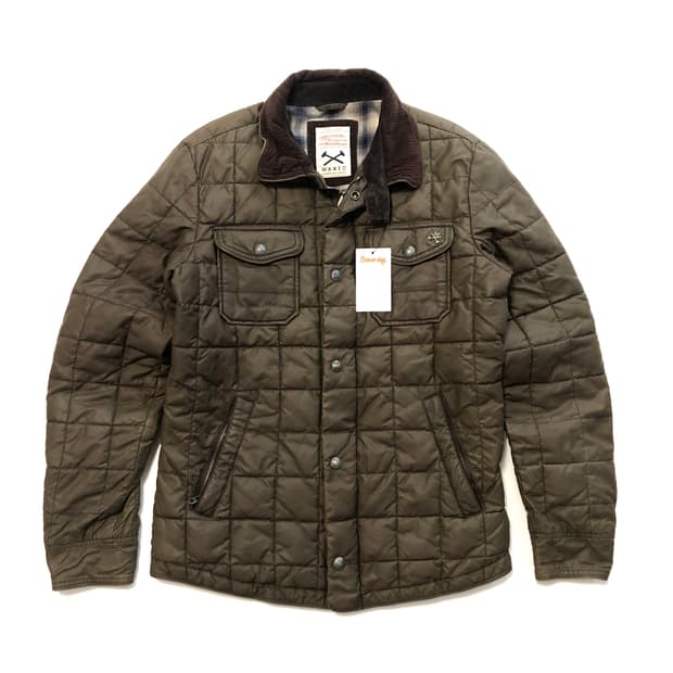 시리즈 왁스드 퀄팅 점퍼 