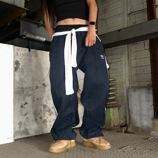 00‘s adidas oldschool track pants