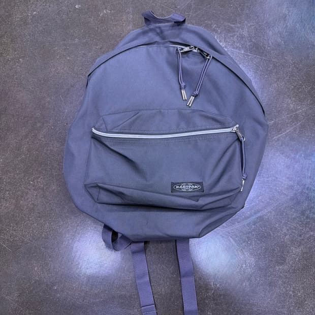 이스트팩 패디드파커 백팩 스틸 그레이 가방