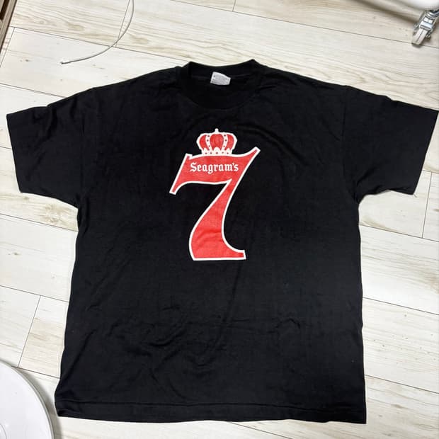 90's Seagram 7 Crown single stitch USA