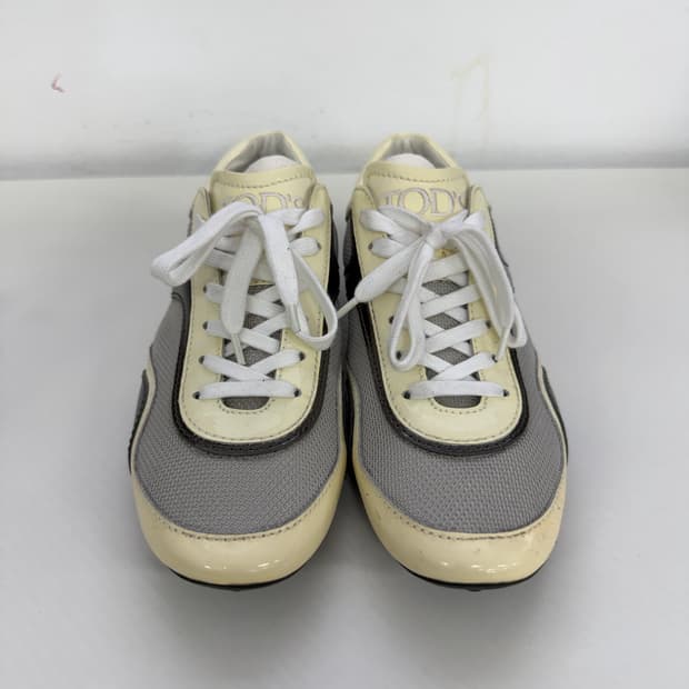 새제품) TODS 토즈 정품 여성 스니커즈 35.5