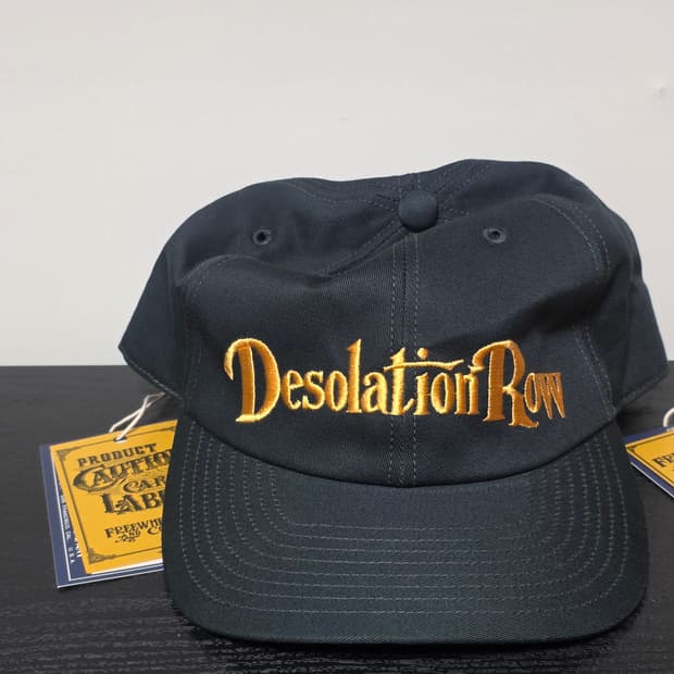 프리휠러스 데솔레이션로우 별주 자수 모자 벤트캡 블랙