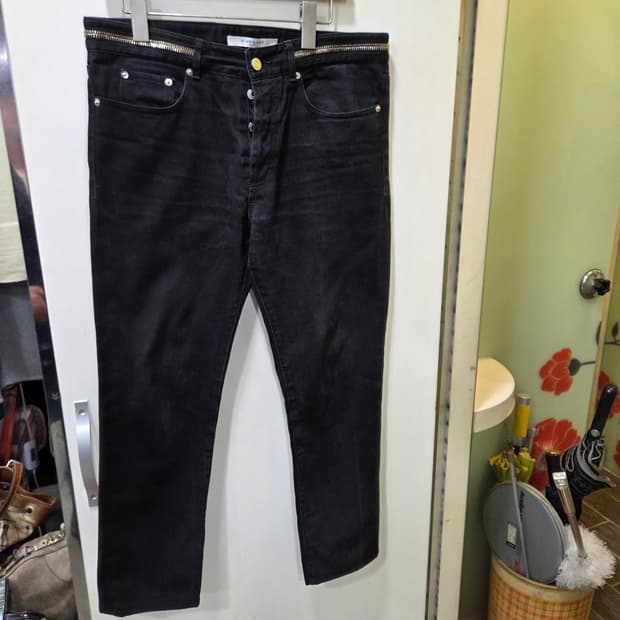 지방시 블랙 데님