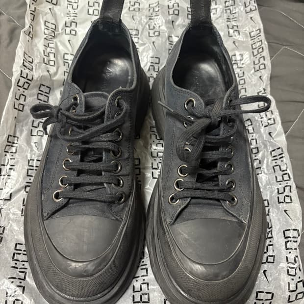 알렉산더맥퀸 트레드슬릭 블랙 39.5