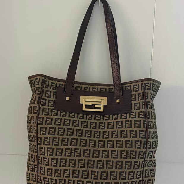 펜디 토트백 정품 