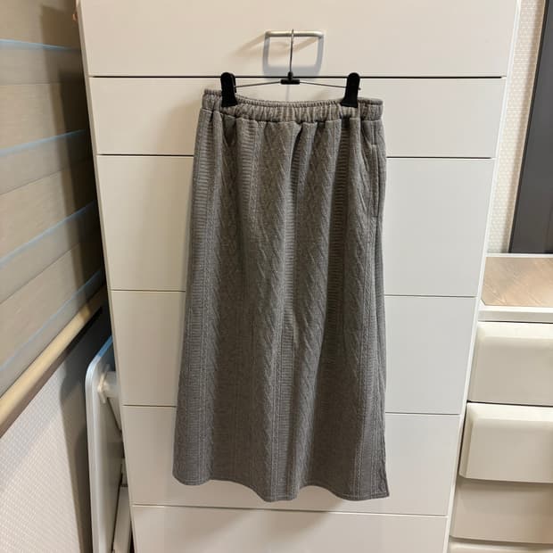 그레이 케이블 퀼팅 롱 스커트 M