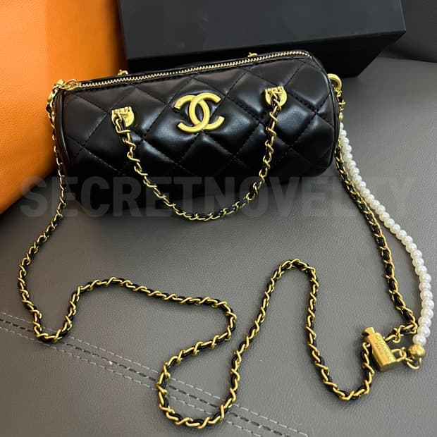 샤넬뷰티 진주체인 미니원통 크로스 숄더백 블랙 VIP