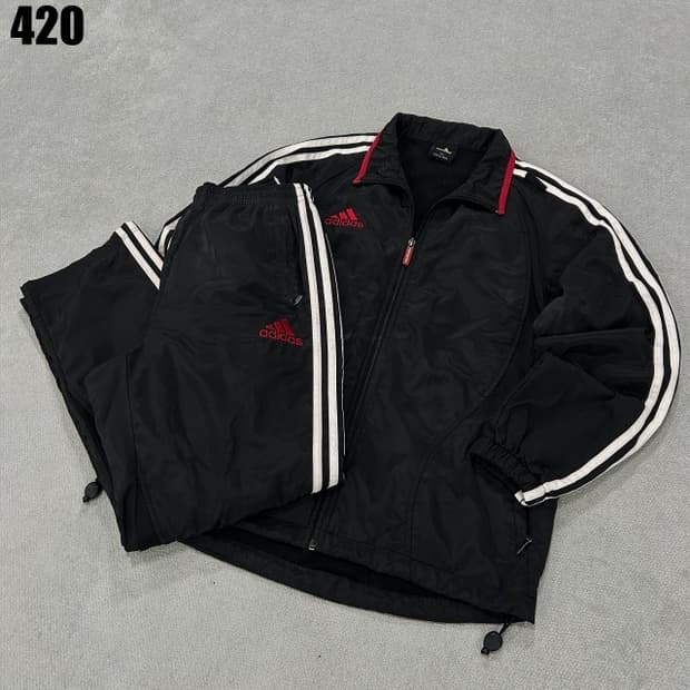 아디다스 삼선 블랙 트레이닝복 세트