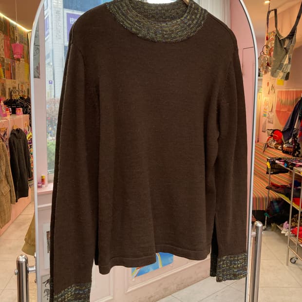 빈티지 브라운 롱 슬리브리스