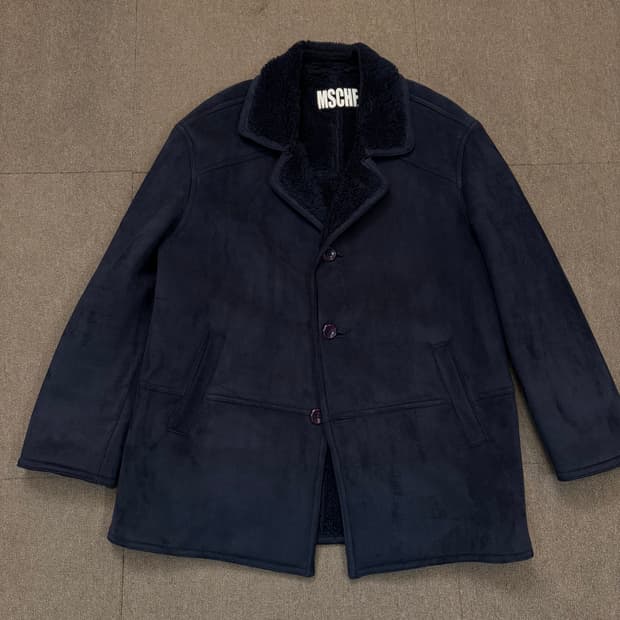 MSCHF 미스치프 무스탕 