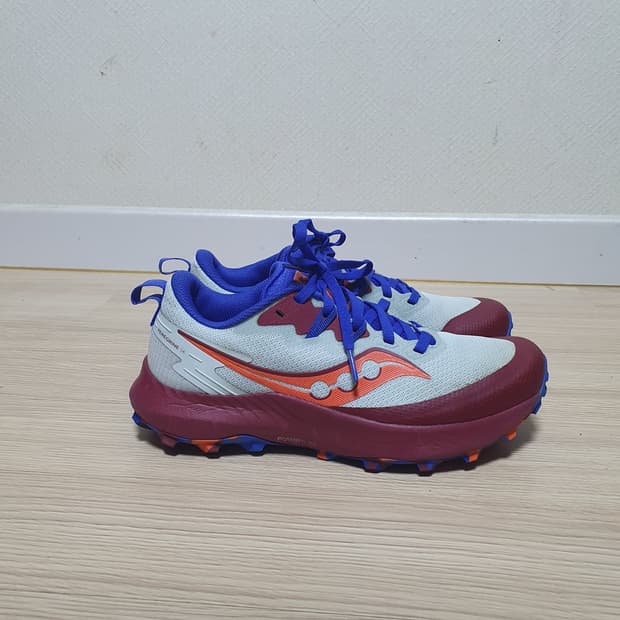 써코니 페레그린 14 트레일러닝화 245