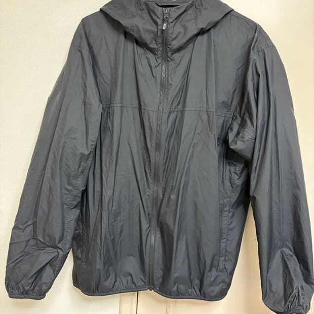 유니클로 바람막이 포켓더블 UV 프로텍션파카 S 