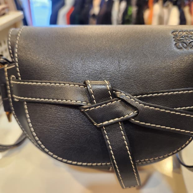 로에베 게이트백 미니 블랙 