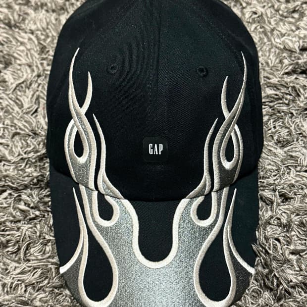 이지 갭 플레임 캡 Yeezy Gap Flame Cap