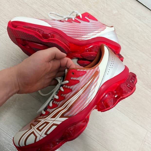 아식스 키코 젤 퀀텀 레비트렉 애플 레드 295