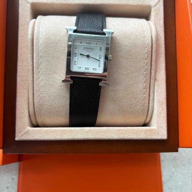 에르메스 H아워 미디엄 남녀공용