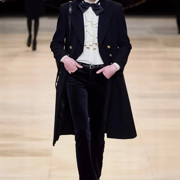 [BTS 제이홉님 착용] 셀린느 20fw 밀리터리 더블 브레스티드 코트