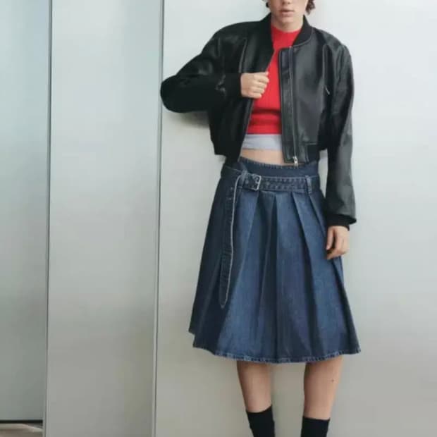 자라 벨트 플리츠 데님 스커트