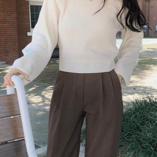 (미착용) 슬로우앤드 made. 여리핏 스퀘어넥 퍼프니트 크림아이보리