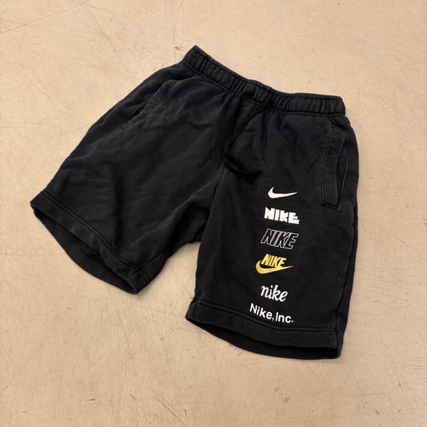 나이키 멀티로고 하프 팬츠