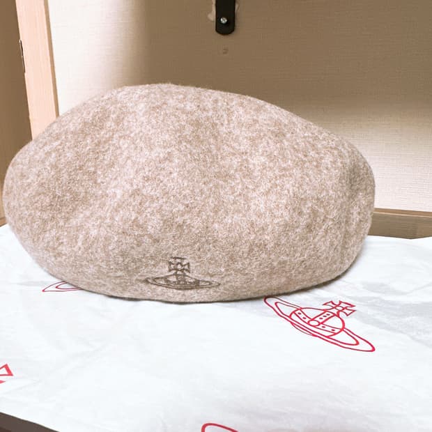 비비안웨스트우드 모카베이지 베레모