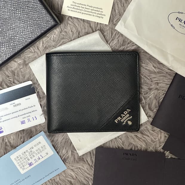 [풀구성] 프라다 사피아노 반지갑 블랙