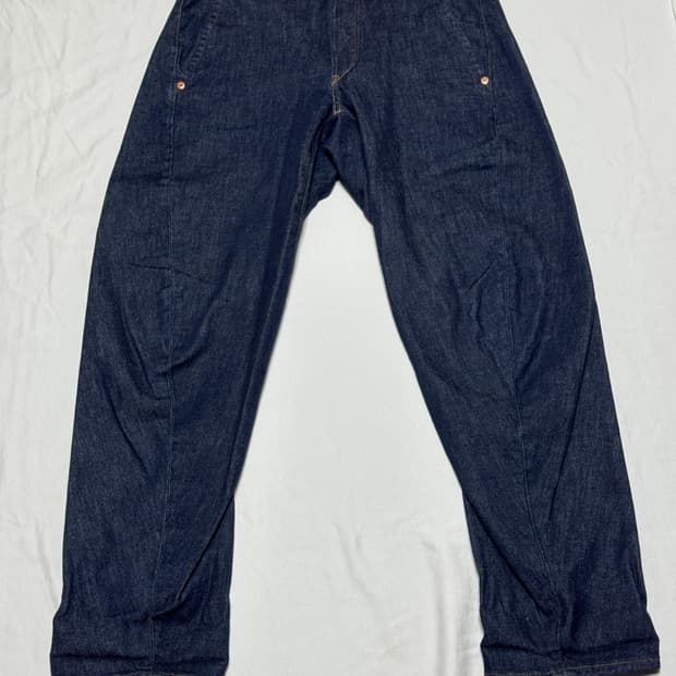 리바이스(Levi's) 엔지니어드 입체 재단 데님 팬츠