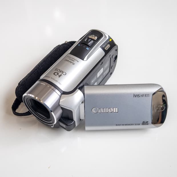 Canon Ivis HF R11 / 빈티지 디지털 캠코더