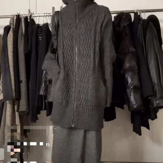 Ayadz 빈티지 롱 니트 하이넥 집업 가디건 이태리메이드 큐빈 파우닝