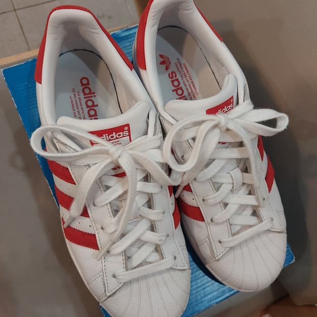 아디다스 슈퍼스타 액티브 레드 색상 남성 245mm