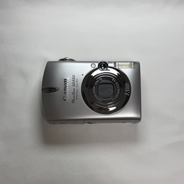 캐논 IXY 700 / IXUS 750 / SD 550 (익시, 익서스)