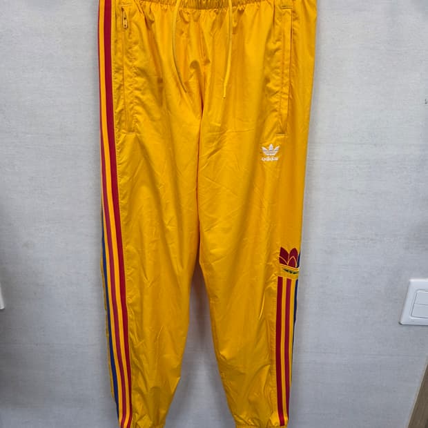 아디다스 3d 삼선 우븐 트랙팬츠 m