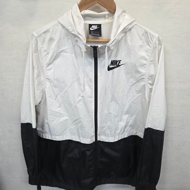 나이키 여성 액티브 윈드러너 경량 바람막이 후드자켓 L