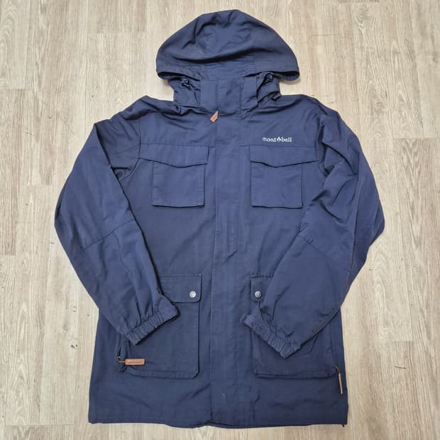 몽벨 로고 투포켓 후드 바람막이 집업자켓