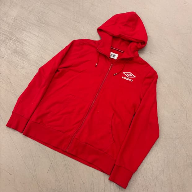 엄브로 빅로고 레드 후드집업